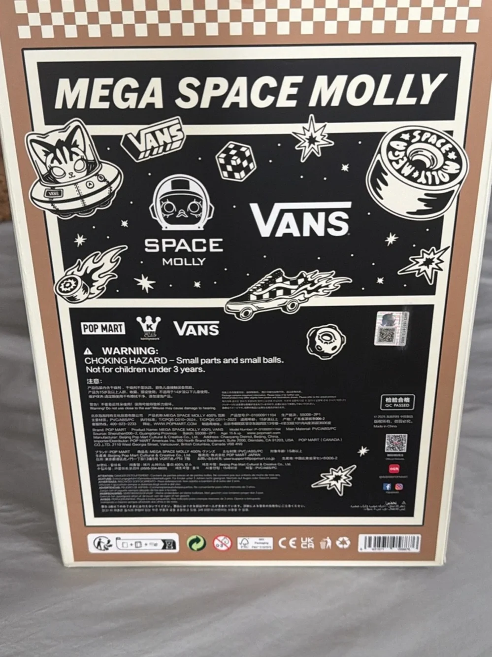 Vans Mega Space Molly Box – Black and Tan Graphic Packaging - Picture 3 of 5
